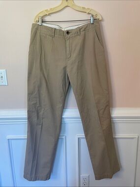 J. Crew Men's lightweight cotton Chino Pants 34 x 32